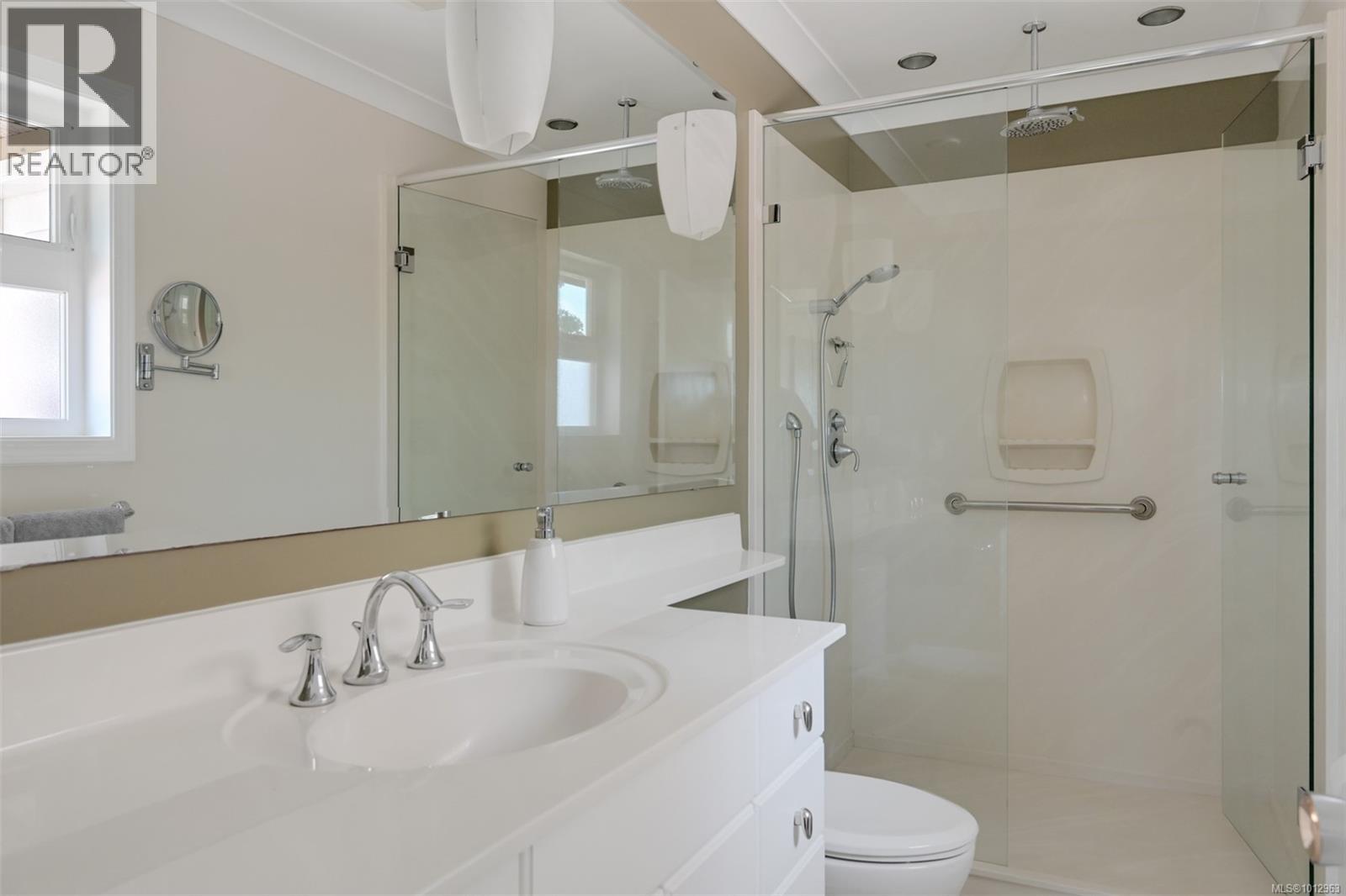  4801 Excelsior Road, Saanich