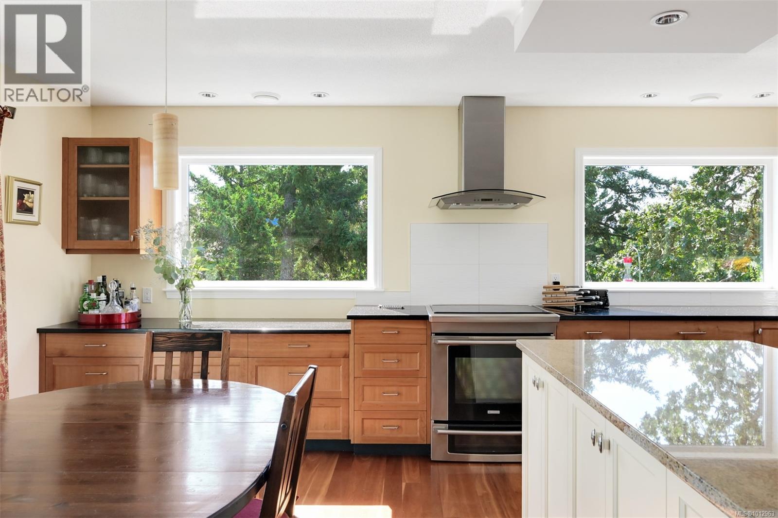  4801 Excelsior Road, Saanich