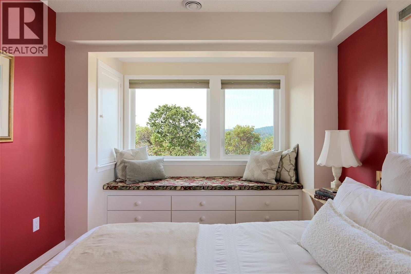  4801 Excelsior Road, Saanich