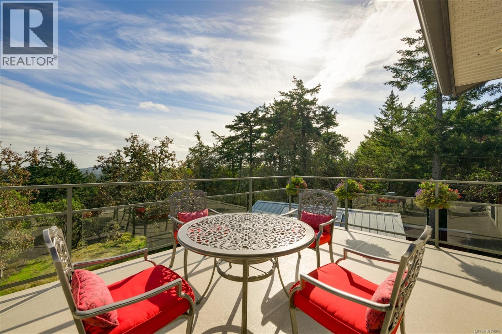  4801 Excelsior Road, Saanich