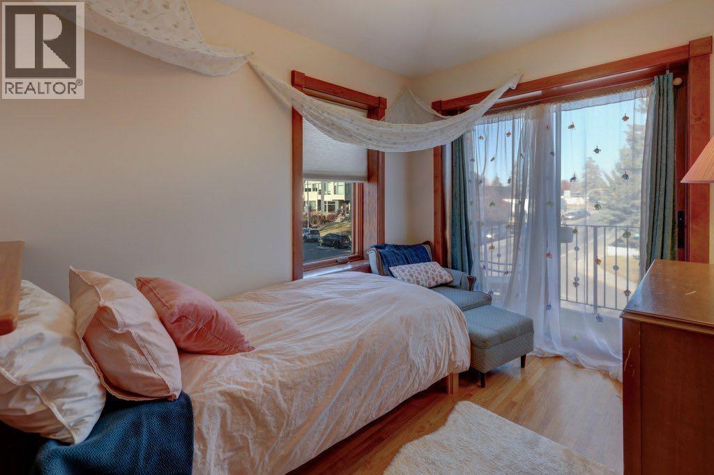 Single Family House for Sale in   Street SW South Calgary Calgary 