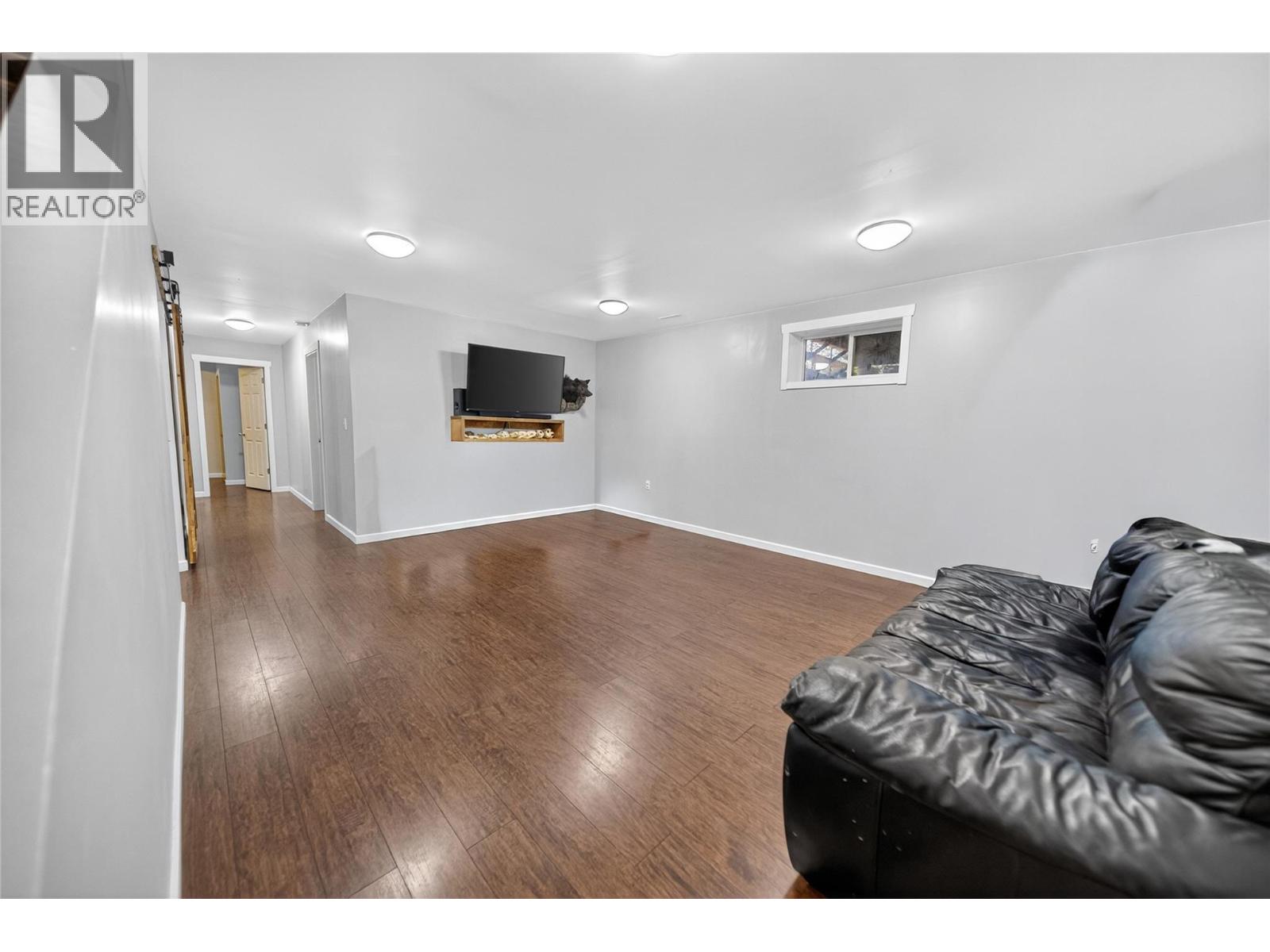 1412 20A Street South Street, Cranbrook