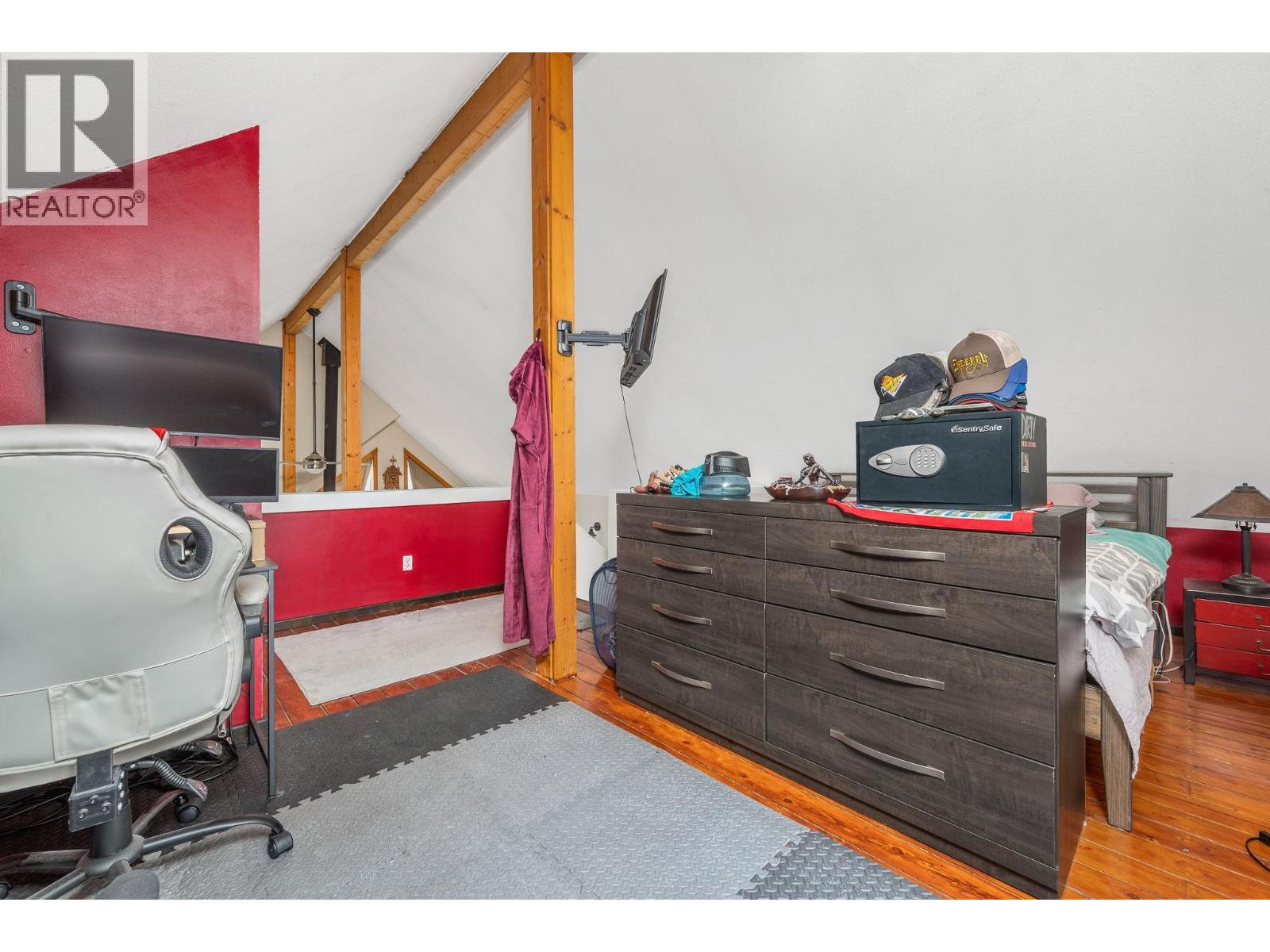 322 Northern View Drive, Vernon