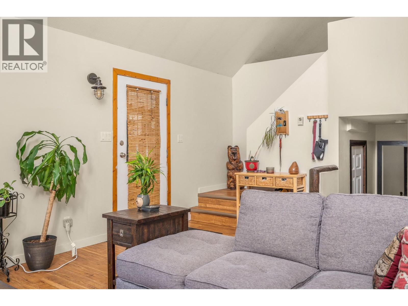 322 Northern View Drive, Vernon