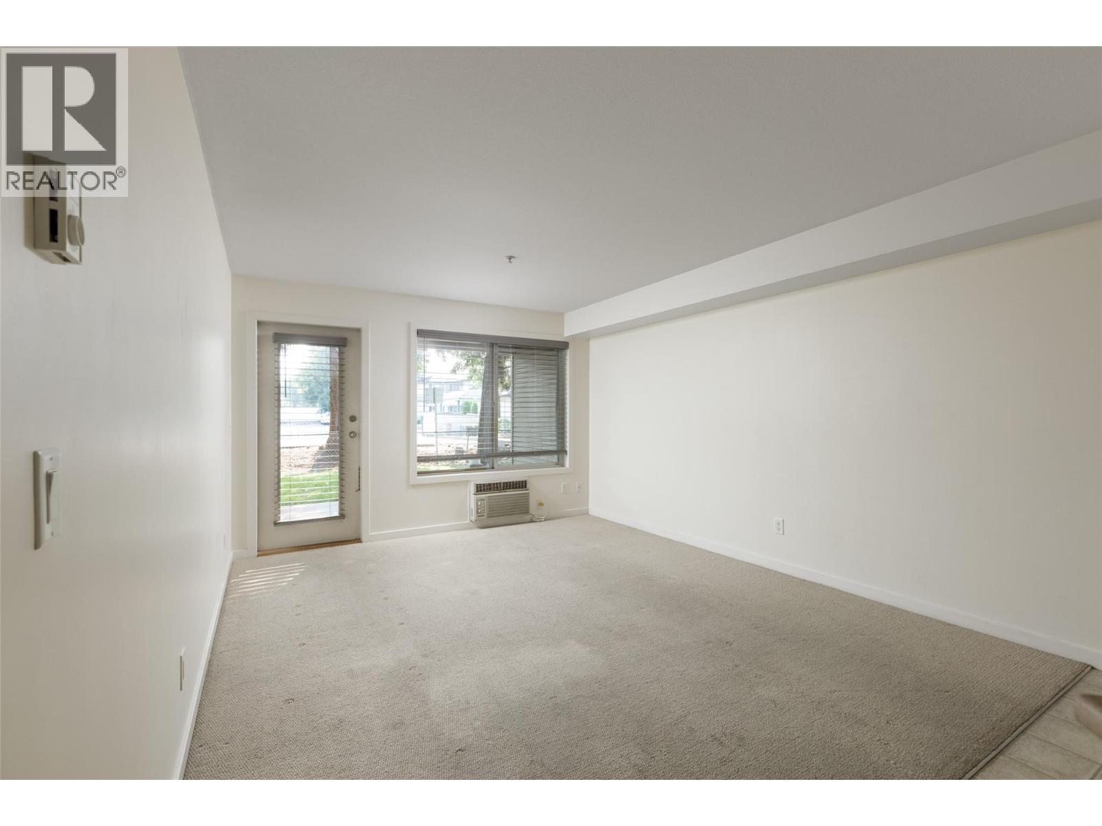 111 135 Ziprick Road, Kelowna