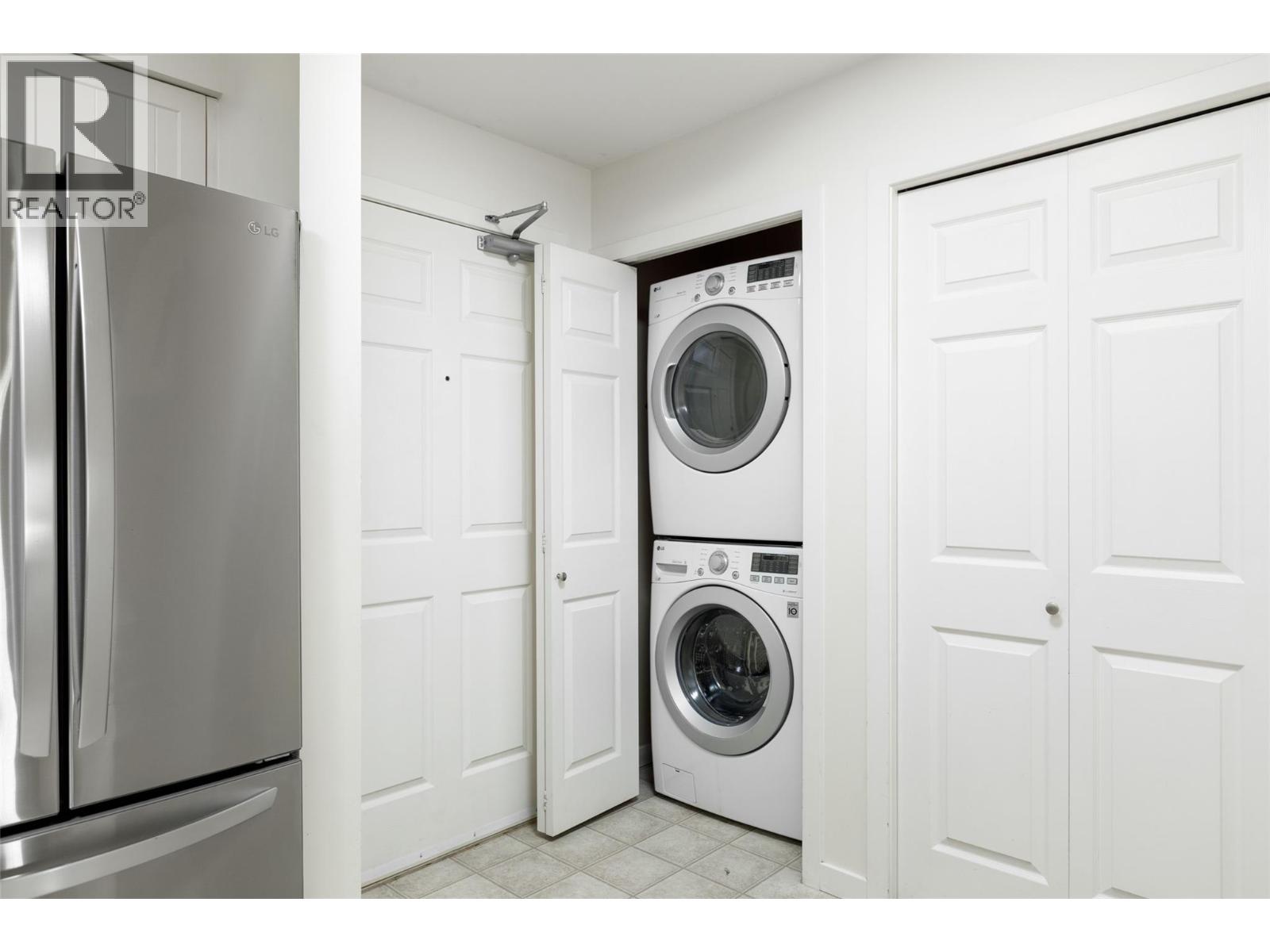 111 135 Ziprick Road, Kelowna