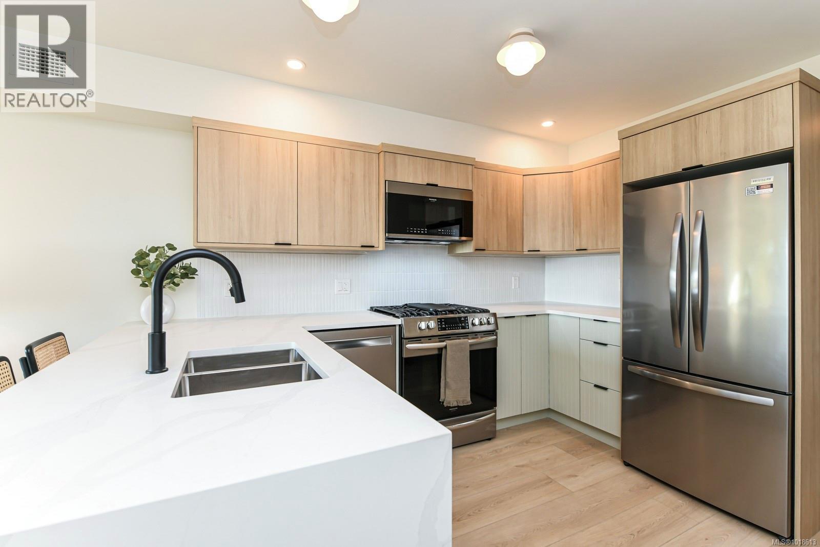 #211 4305 SHINGLE SPIT RD - 35