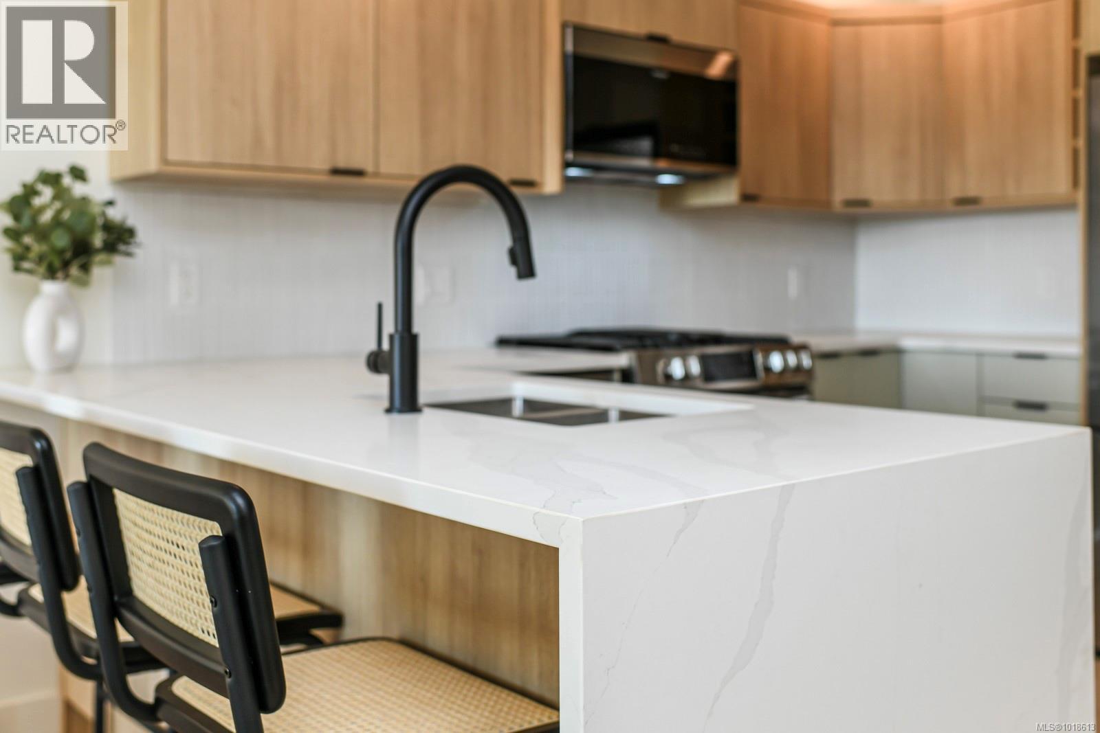 #211 4305 SHINGLE SPIT RD - 44