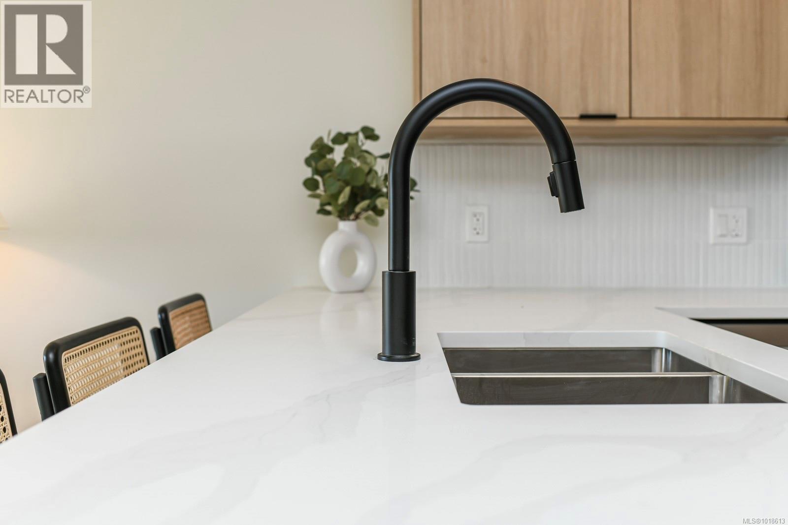 #211 4305 SHINGLE SPIT RD - 45