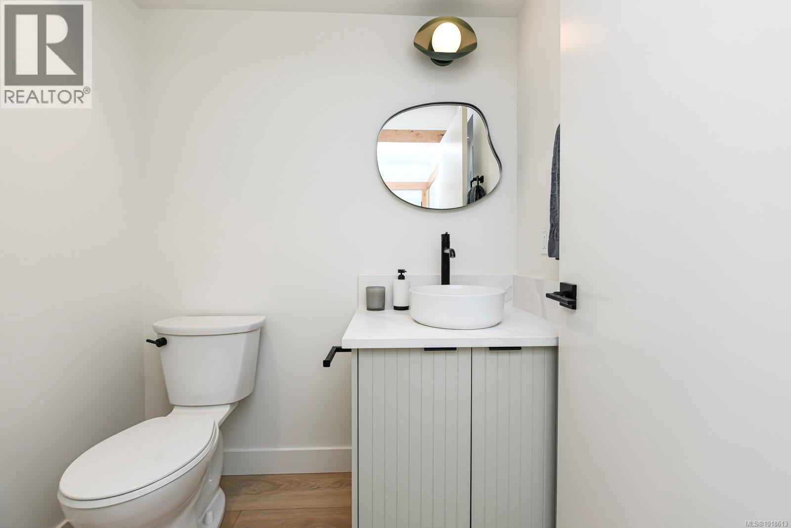 #211 4305 SHINGLE SPIT RD - 66