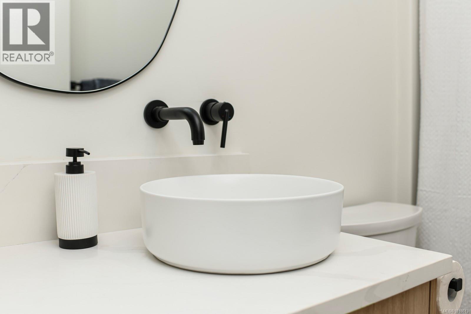 #211 4305 SHINGLE SPIT RD - 67