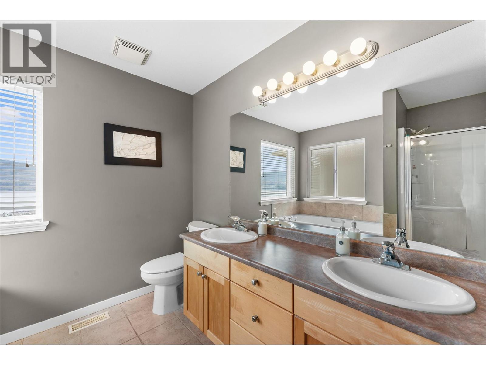  1395 Gregory Road, West Kelowna