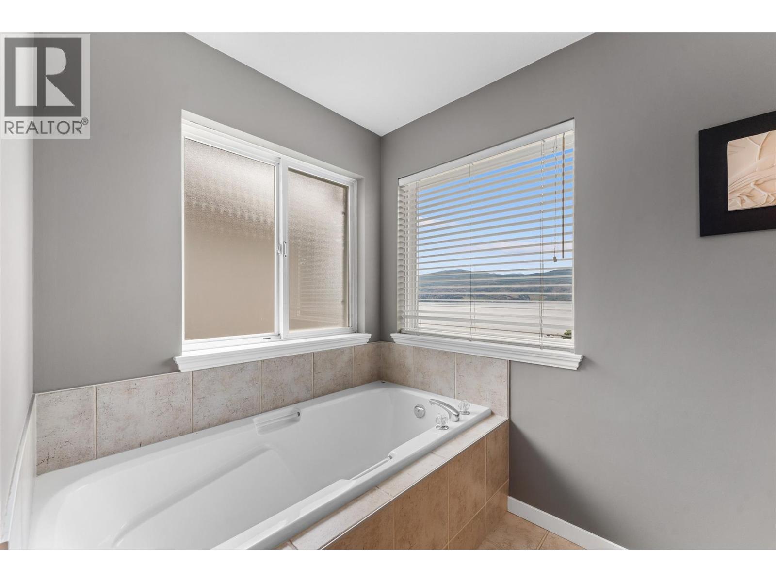  1395 Gregory Road, West Kelowna