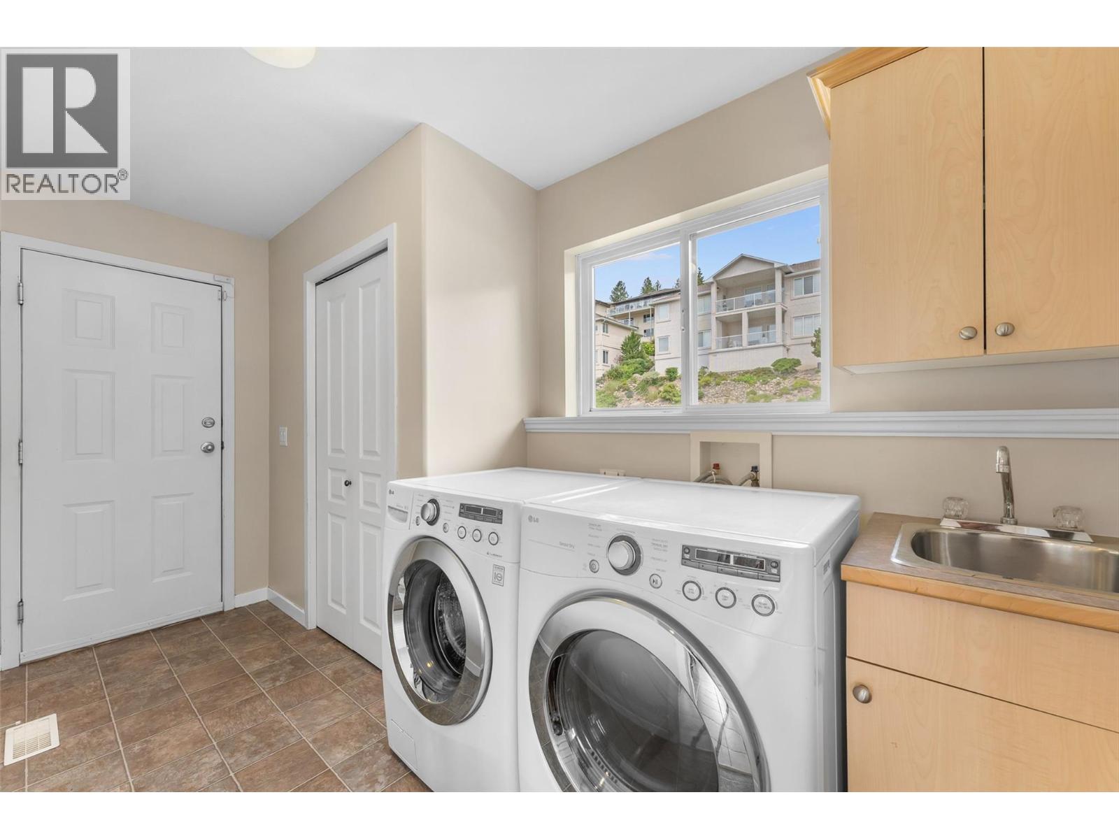  1395 Gregory Road, West Kelowna