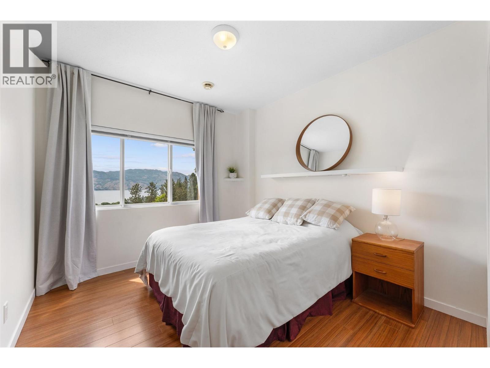  1395 Gregory Road, West Kelowna