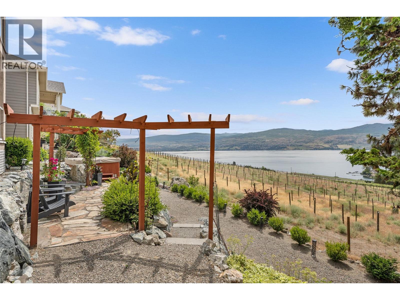  1395 Gregory Road, West Kelowna