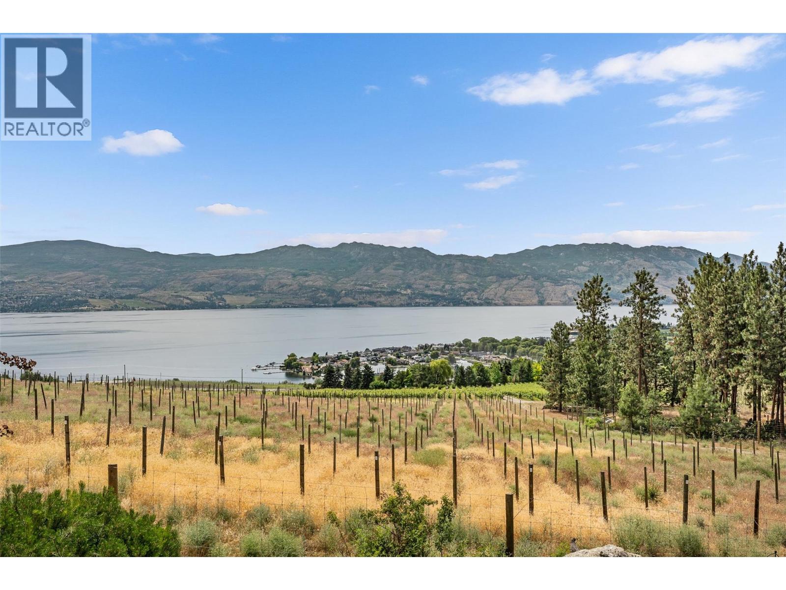  1395 Gregory Road, West Kelowna