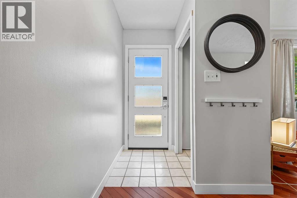 Single Family House Bungalow for Sale in  Worcester Drive SW Wildwood Calgary 