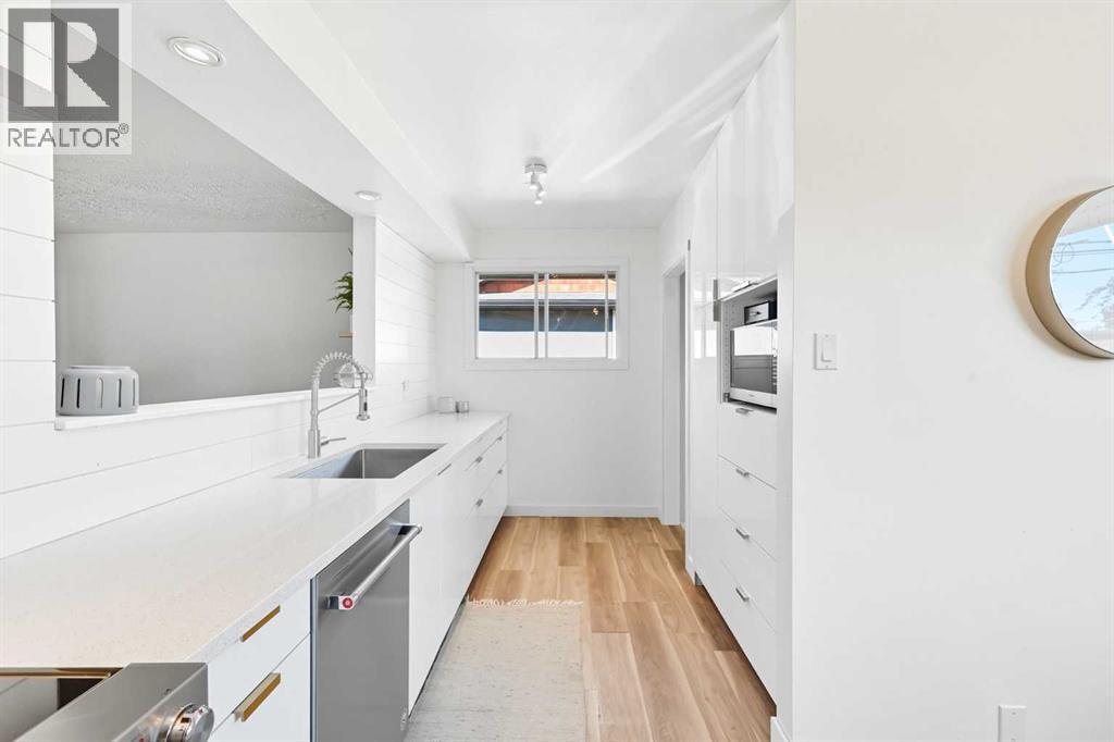 Single Family House Bungalow for Sale in  Worcester Drive SW Wildwood Calgary 