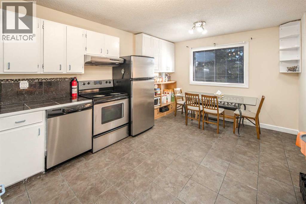 Single Family House Bungalow for Sale in  Shawmeadows Crescent SW Shawnessy Calgary 