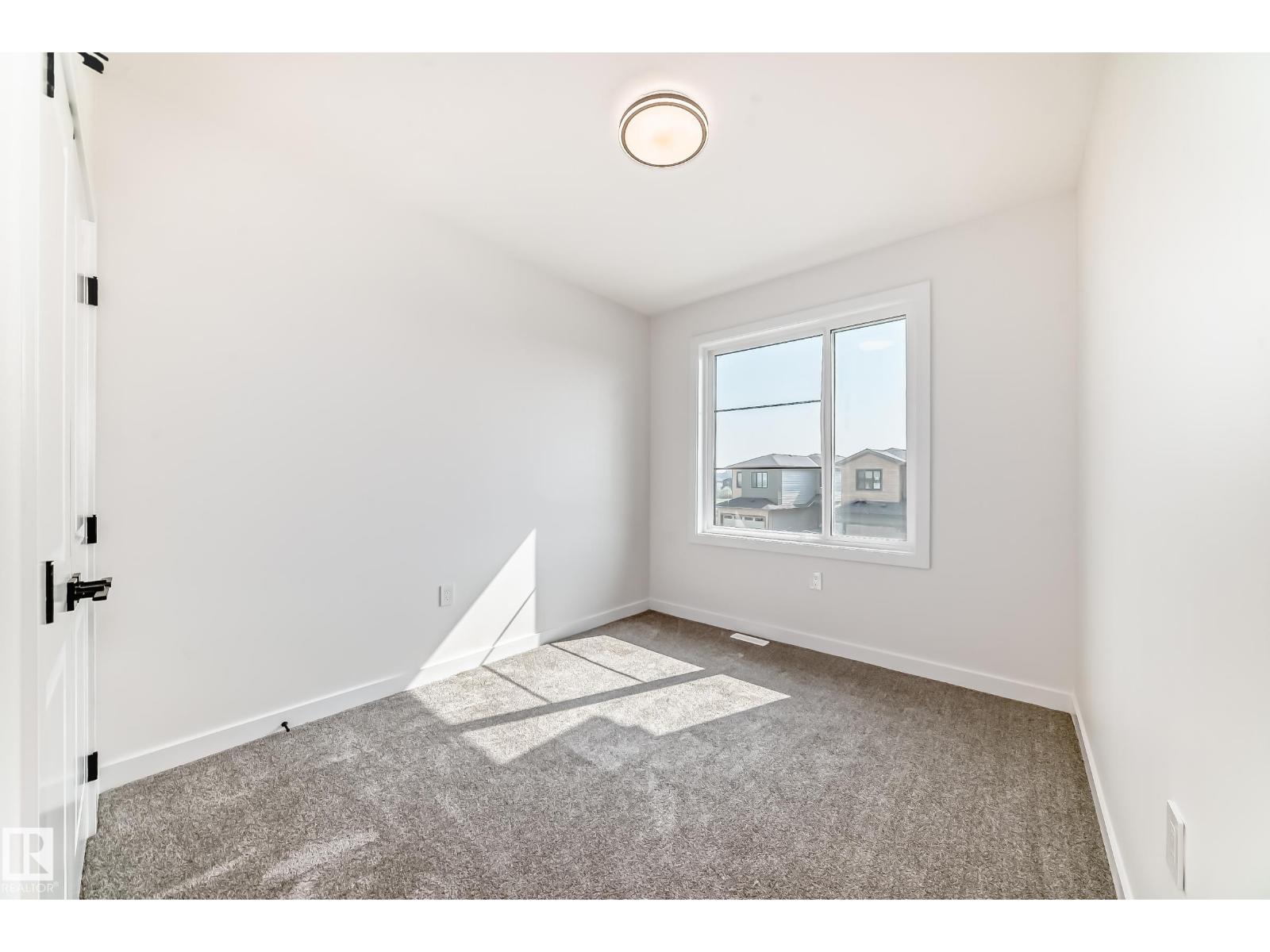 14 Tenuto LI, Spruce Grove