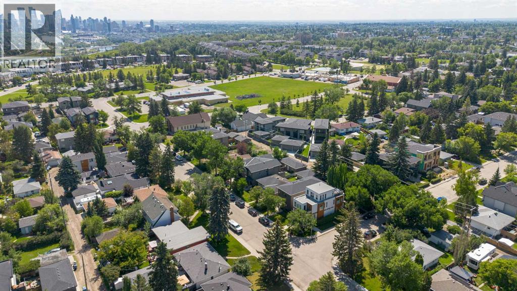 Single Family House for Sale in   Avenue SW Spruce Cliff Calgary 