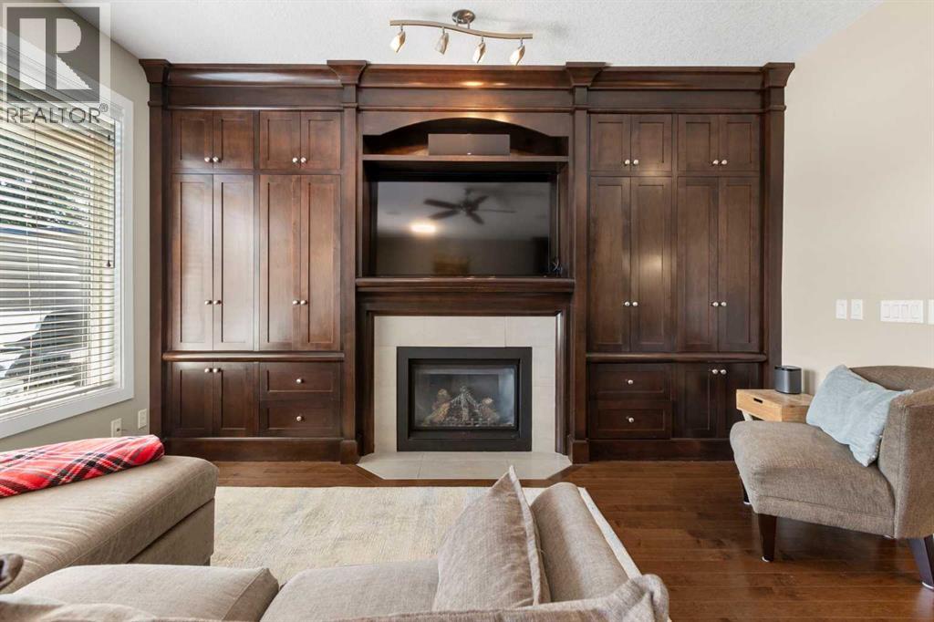 Single Family House for Sale in   Avenue SW Spruce Cliff Calgary 