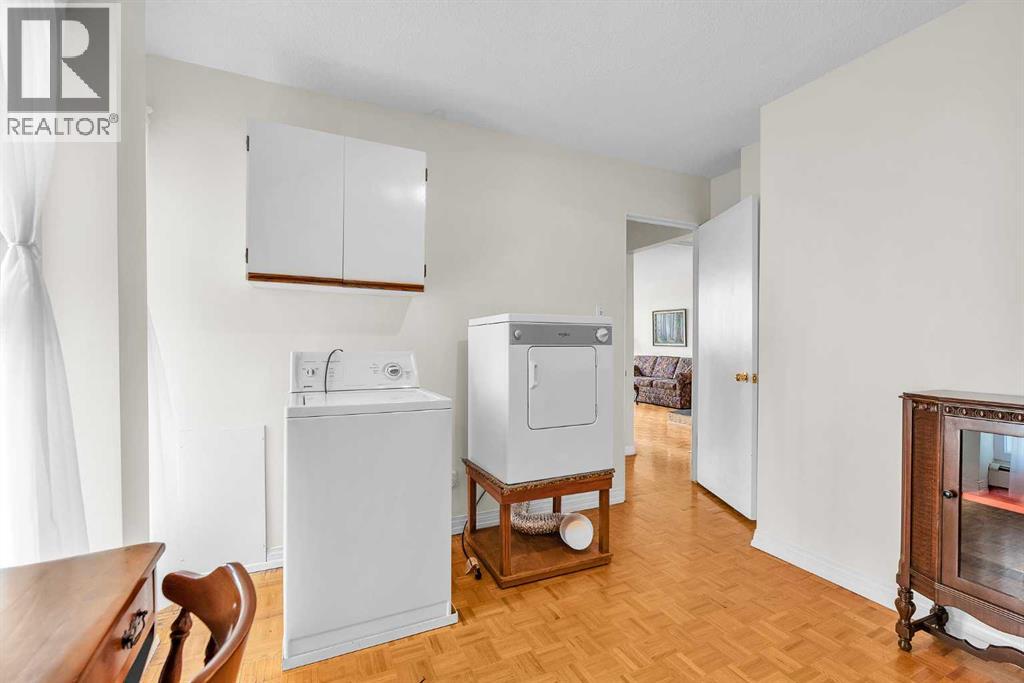 Single Family House for Sale in   Cedar Crescent SW Spruce Cliff Calgary 