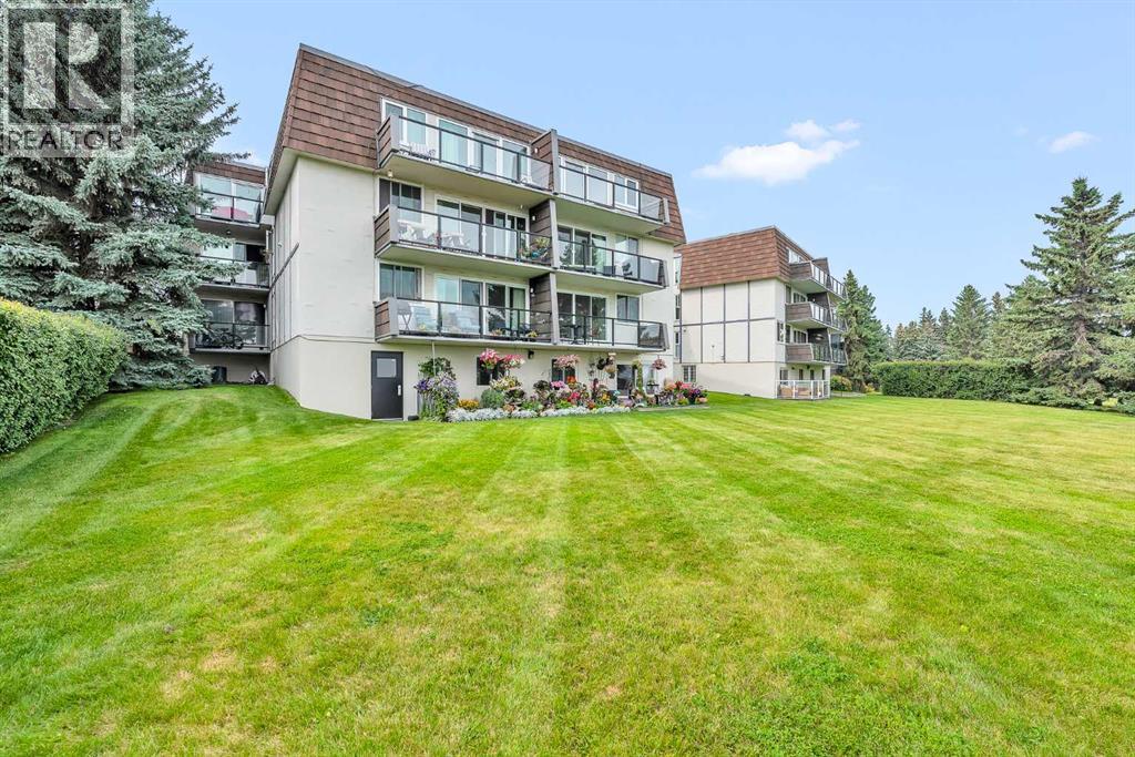 Single Family House for Sale in   Cedar Crescent SW Spruce Cliff Calgary 