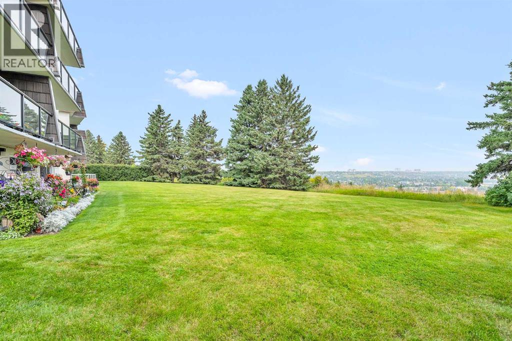 Single Family House for Sale in   Cedar Crescent SW Spruce Cliff Calgary 