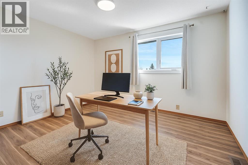 Single Family House for Sale in  Wood Valley Drive SW Woodbine Calgary 