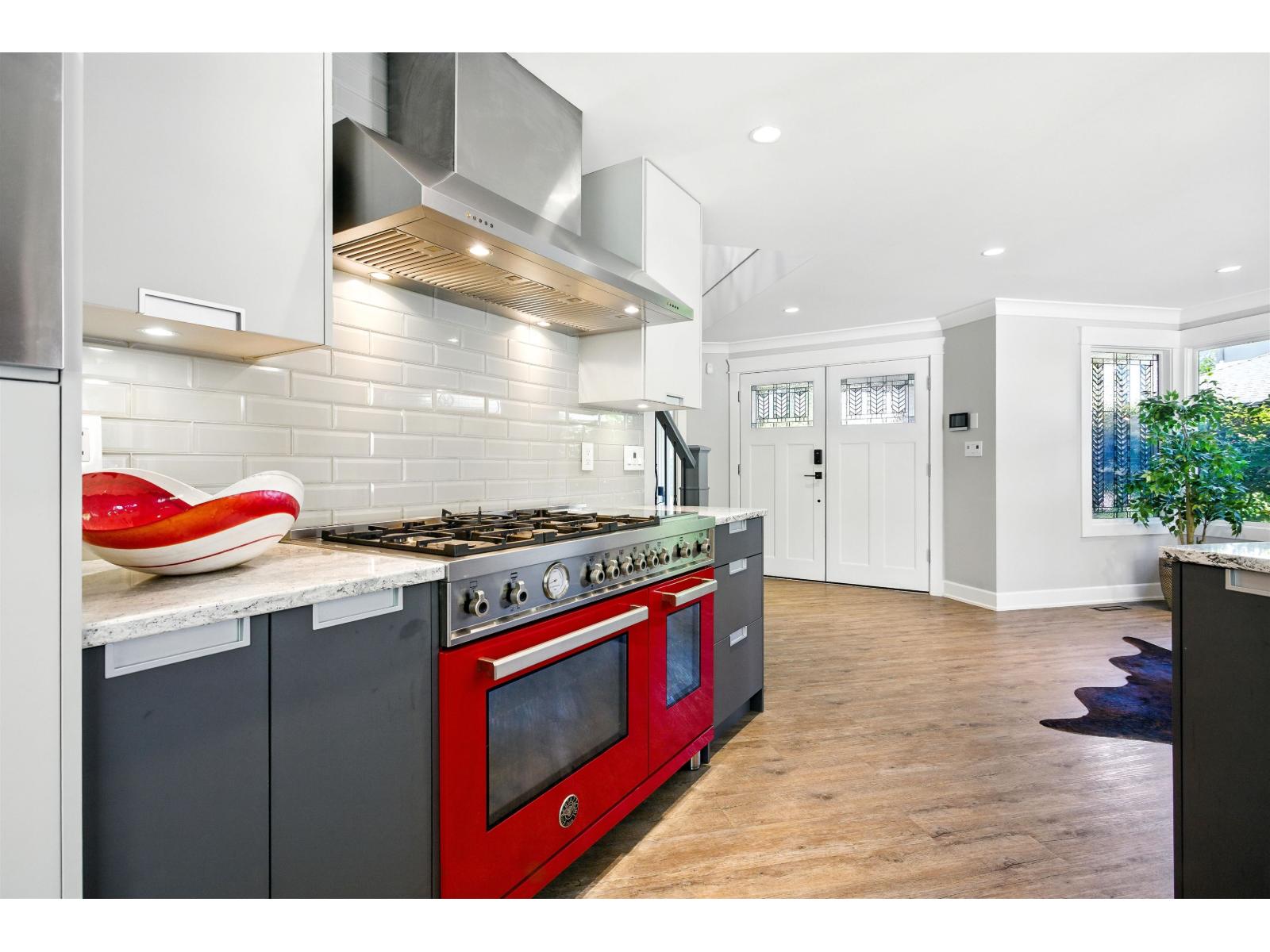 8531 BANNISTER DRIVE, Mission