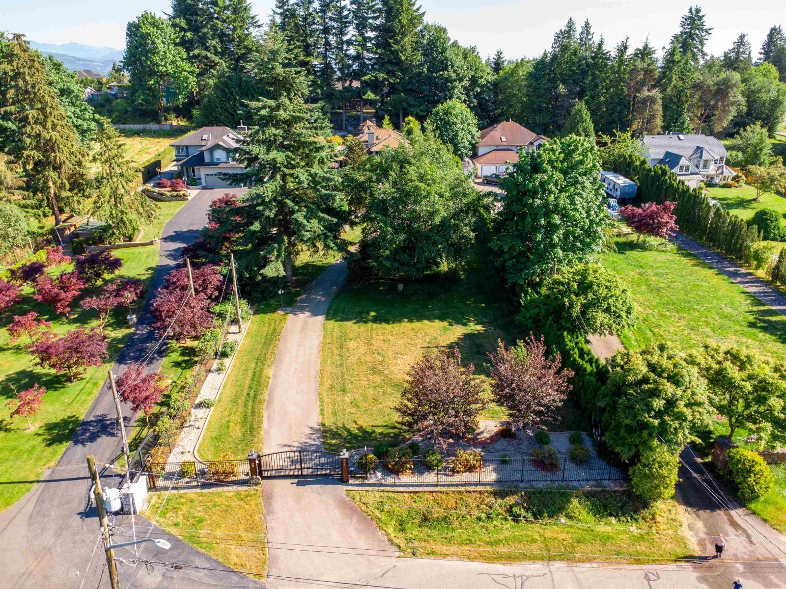 8531 BANNISTER DRIVE, Mission