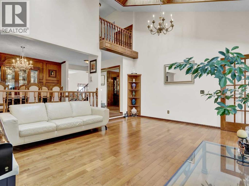 Single Family House for Sale in  Hawkcliff Way NW Hawkwood Calgary 