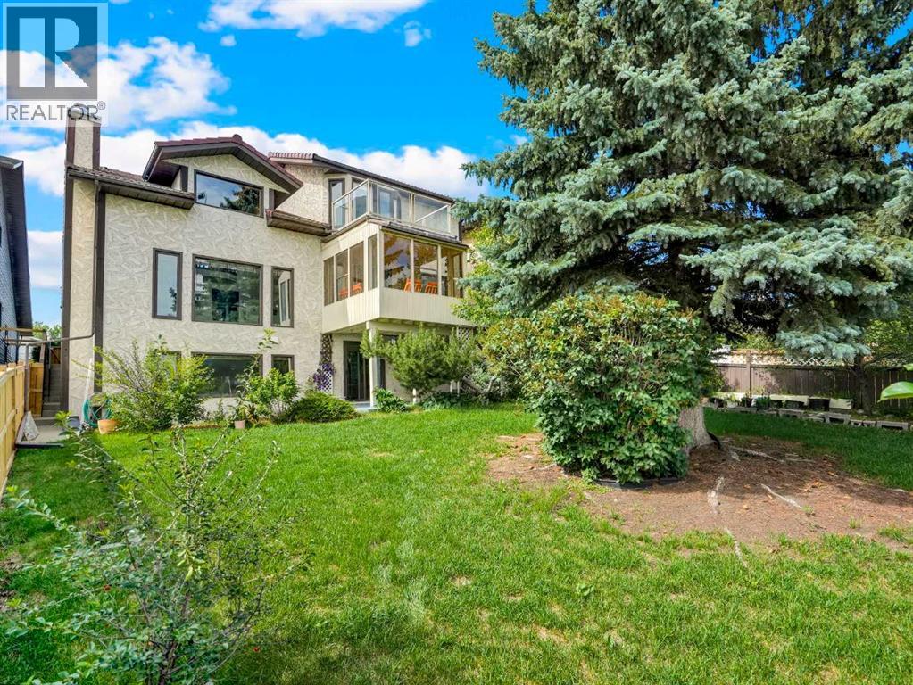 Single Family House for Sale in  Hawkcliff Way NW Hawkwood Calgary 