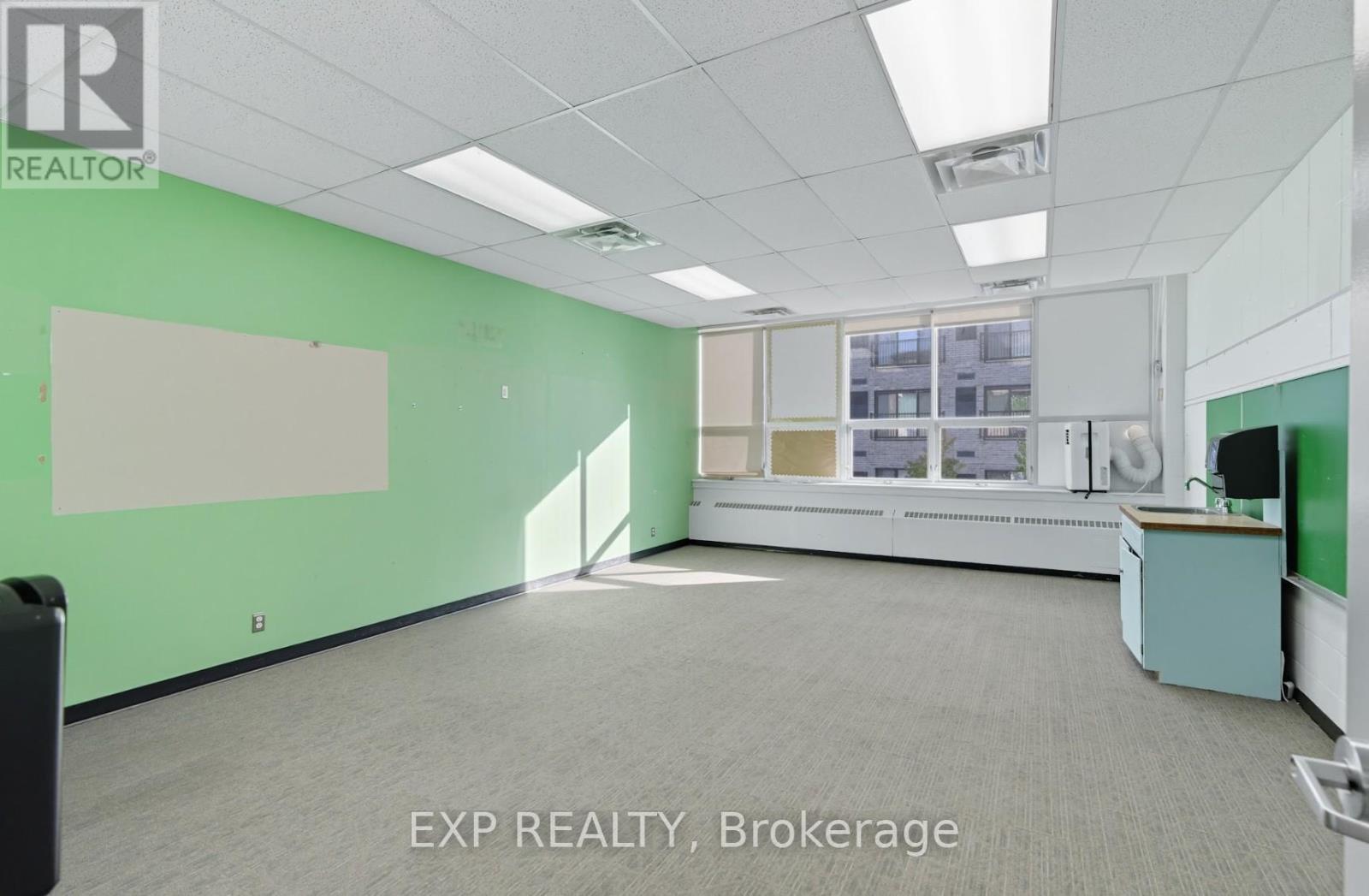 Institutional Special Purpose for Rent in Ottawa – 2ND & 3RD FLOOR – 641 SLADEN AVENUE, Ottawa – MLS# X12496692 - Image 33