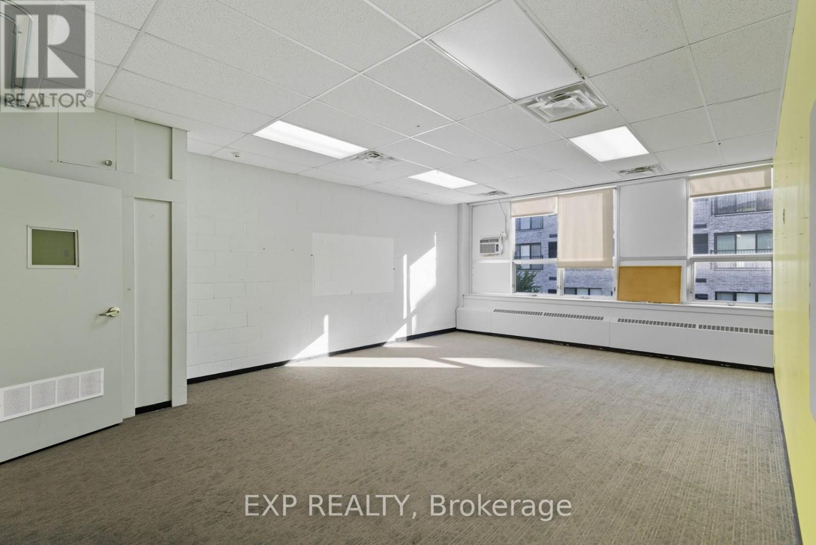 Institutional Special Purpose for Rent in Ottawa – 2ND & 3RD FLOOR – 641 SLADEN AVENUE, Ottawa – MLS# X12496692 - Image 37