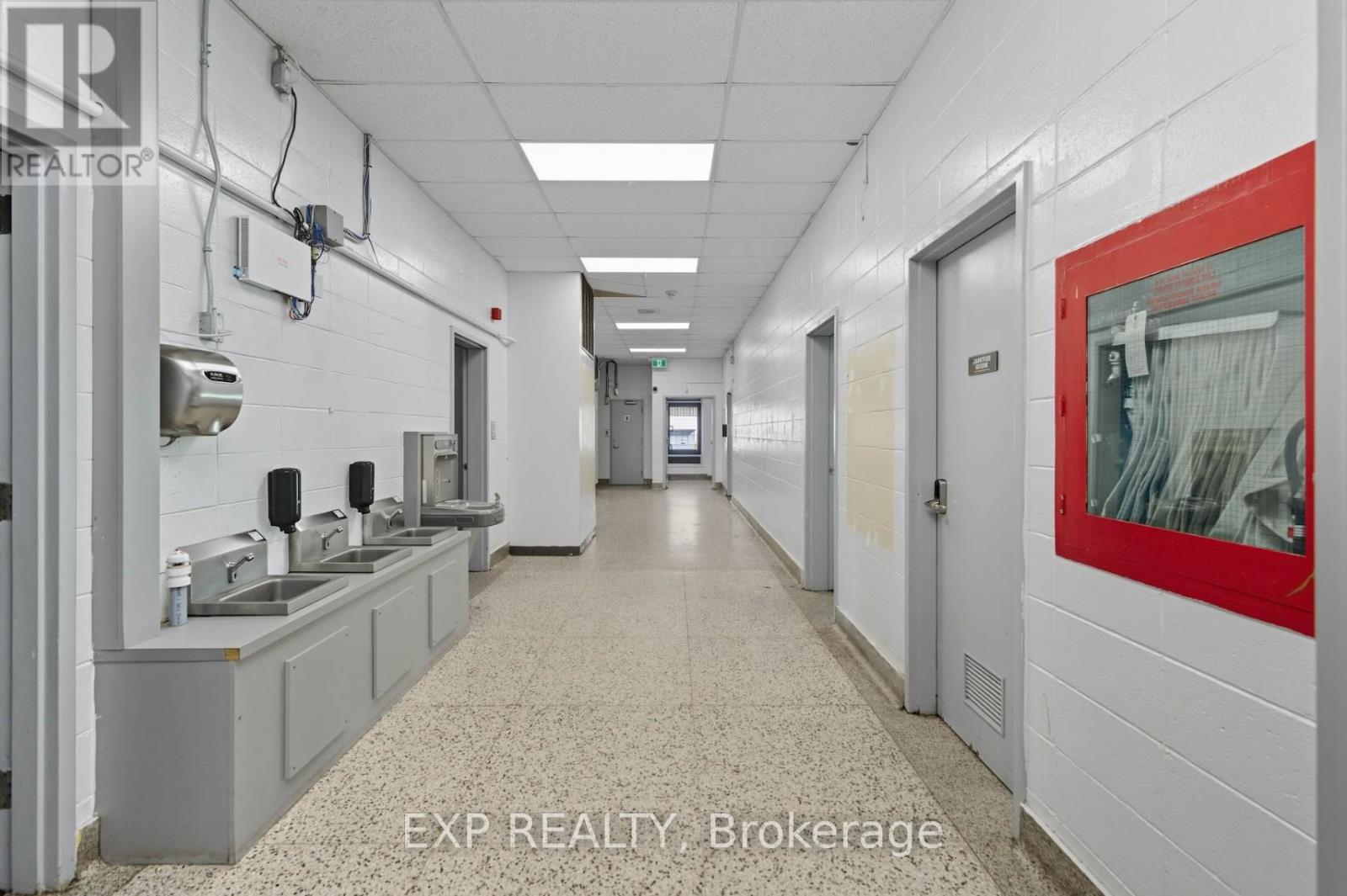 Institutional Special Purpose for Rent in Ottawa – 2ND & 3RD FLOOR – 641 SLADEN AVENUE, Ottawa – MLS# X12496692 - Image 47