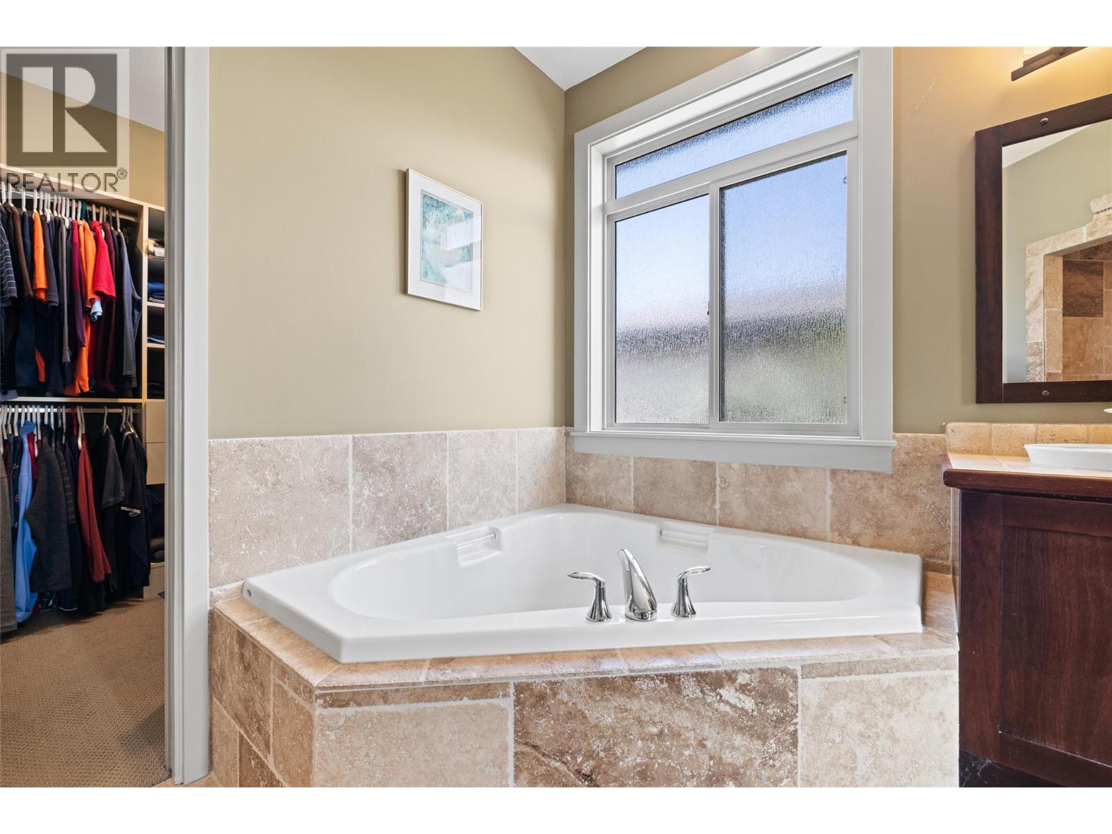  1714 Capistrano Peaks Crescent, Kelowna