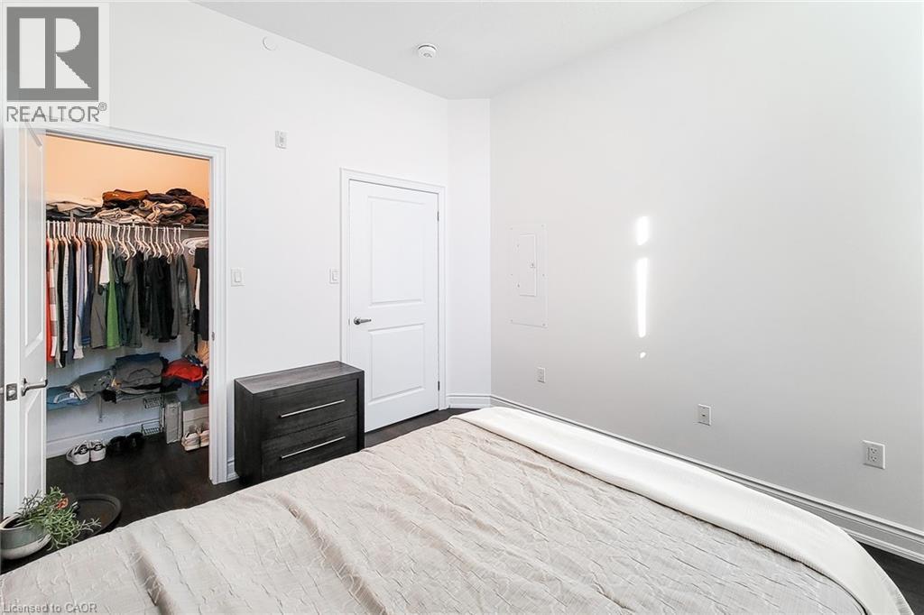 #638 125 SHOREVIEW PLACE - 33