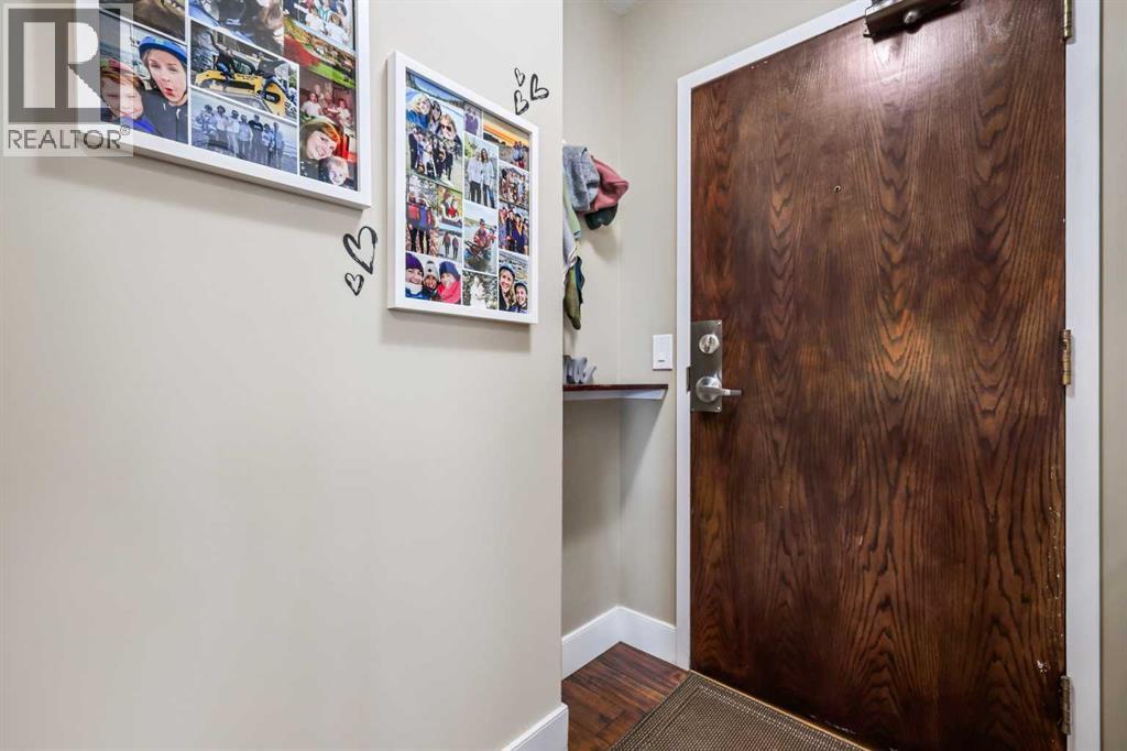 Single Family House for Sale in   Point Mckay Crescent NW Point McKay Calgary 