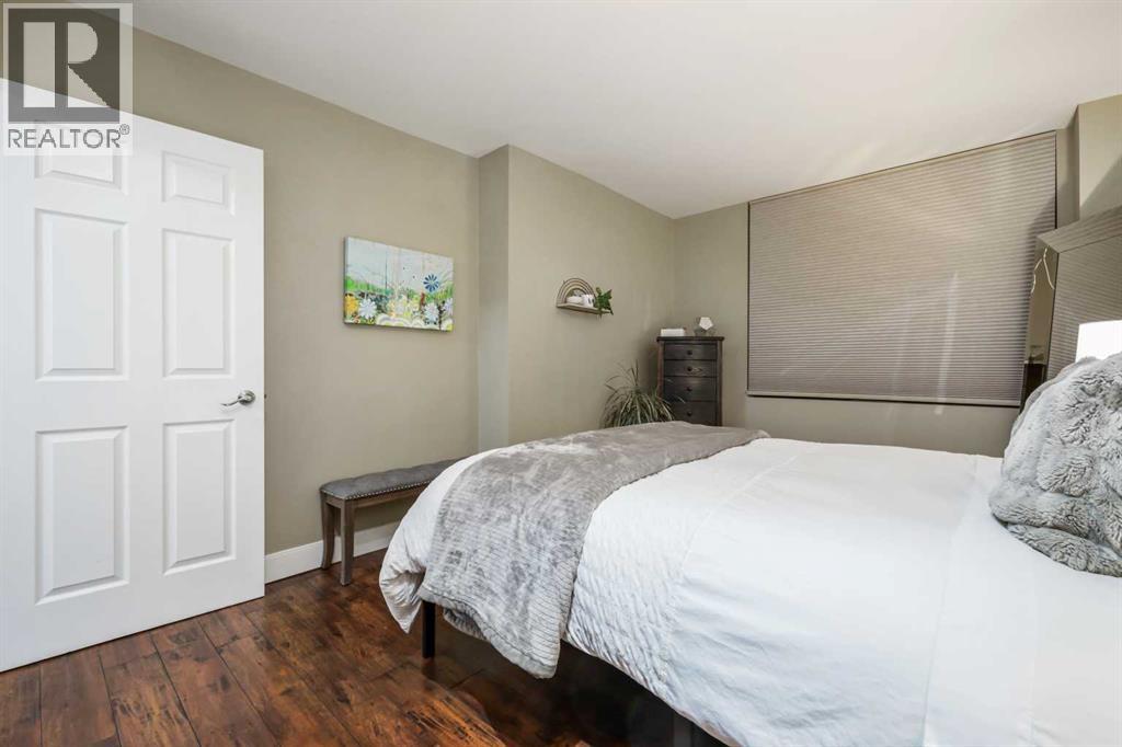 Single Family House for Sale in   Point Mckay Crescent NW Point McKay Calgary 