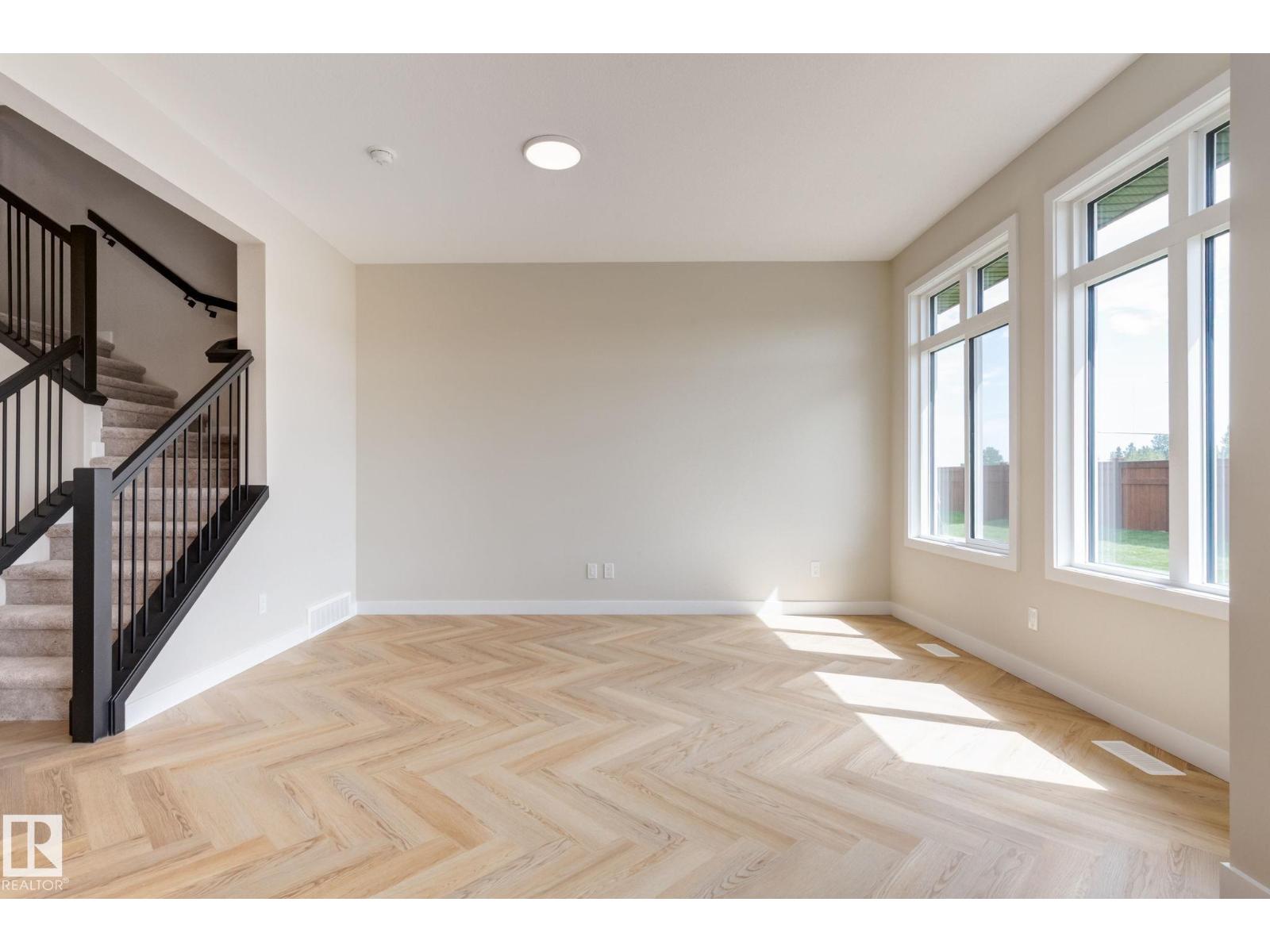 31 Chartres CL, St. Albert