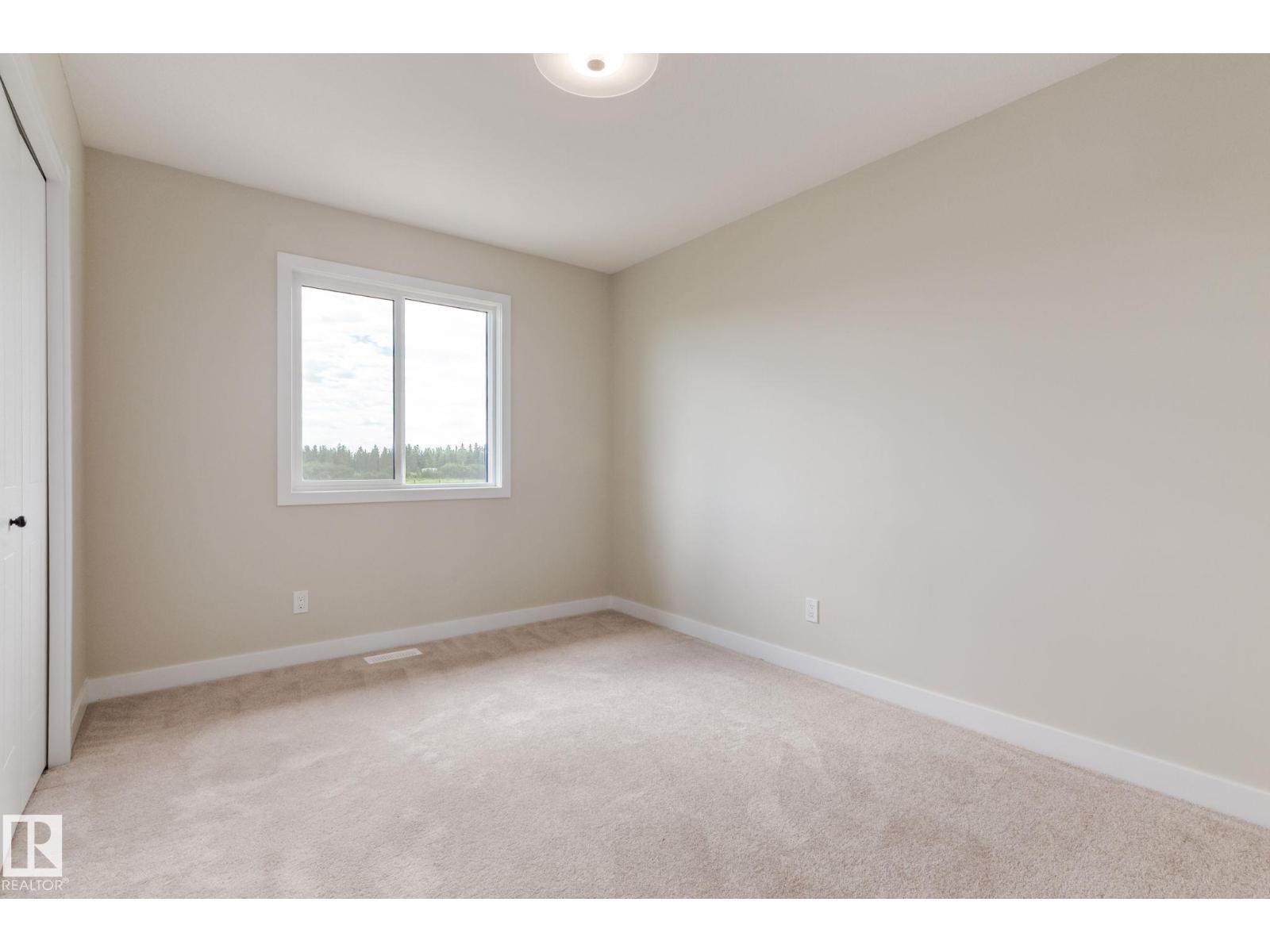 31 Chartres CL, St. Albert