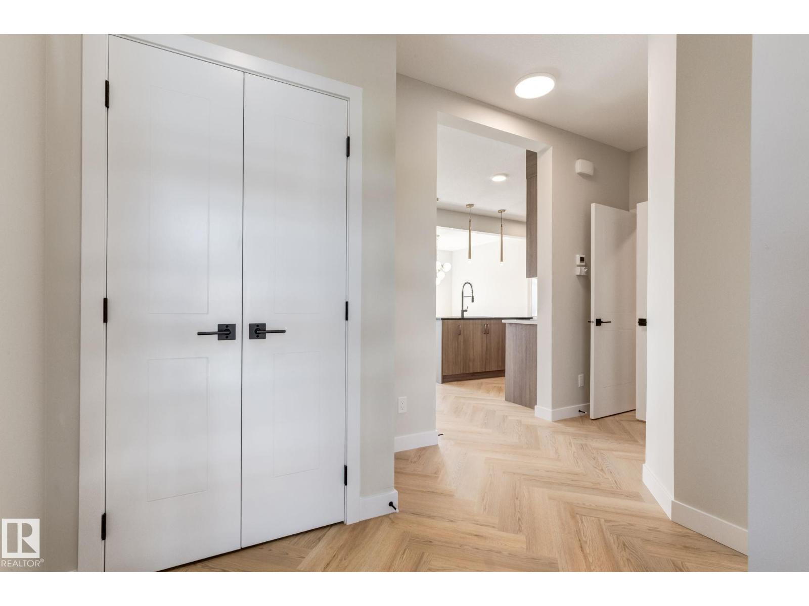 31 Chartres CL, St. Albert