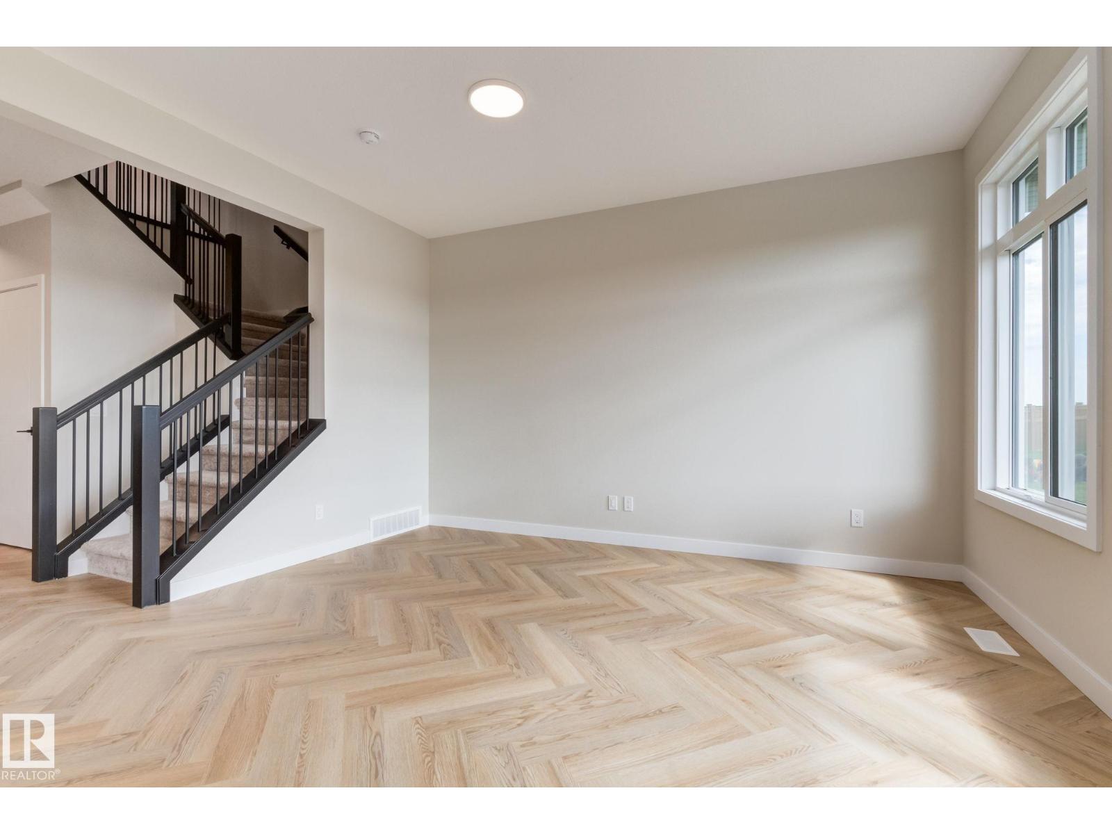 31 Chartres CL, St. Albert