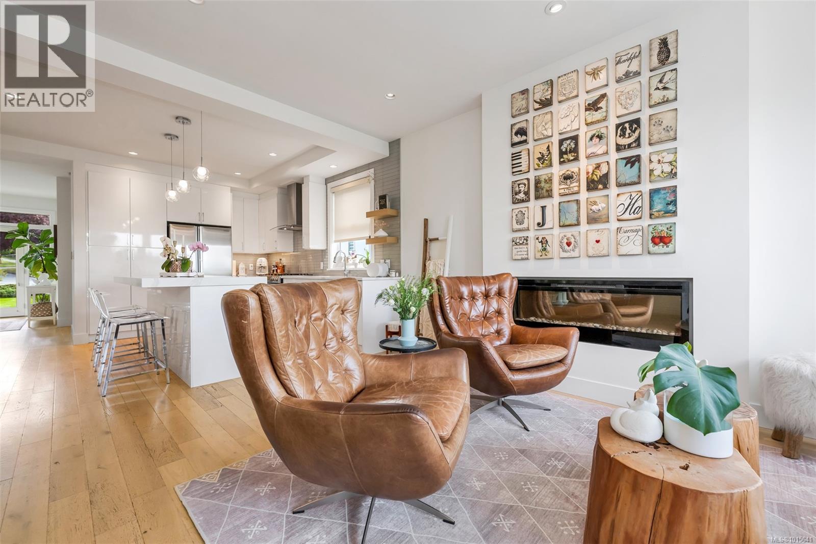 1040 Colville Rd, Esquimalt