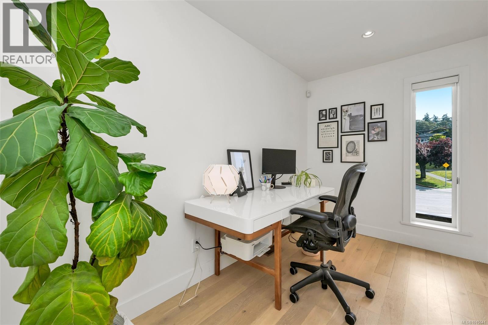 1040 Colville Rd, Esquimalt