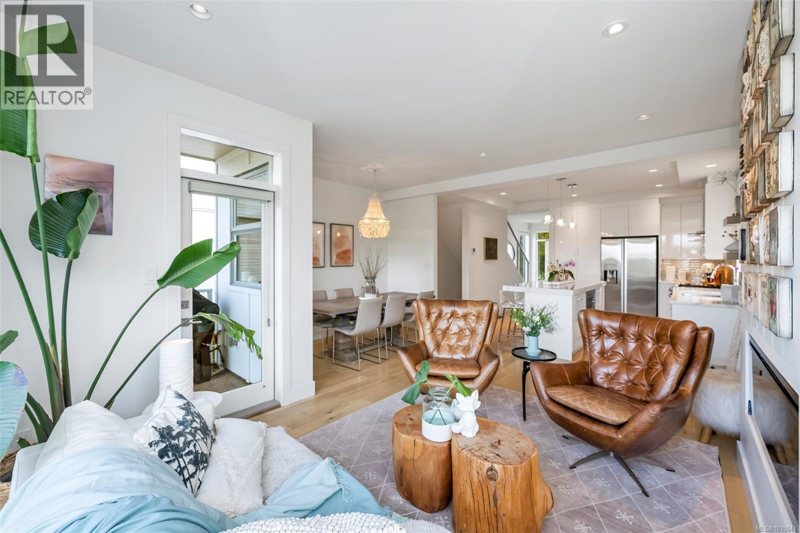 1040 Colville Rd, Esquimalt