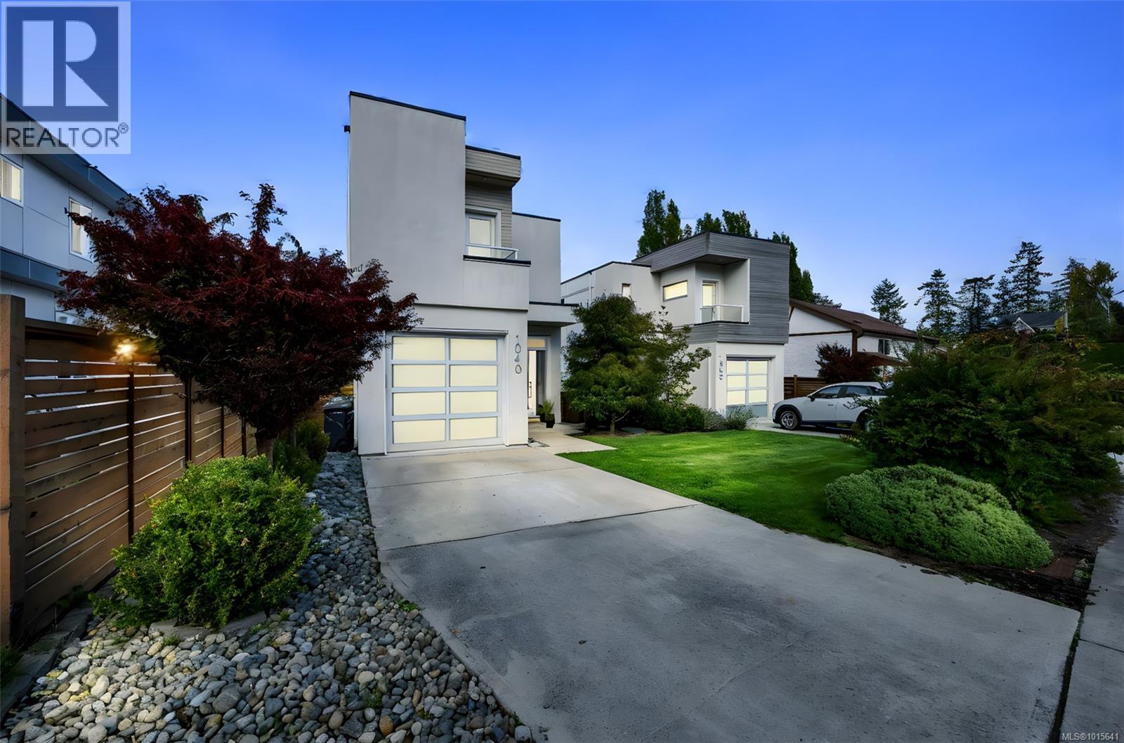 1040 Colville Rd, Esquimalt